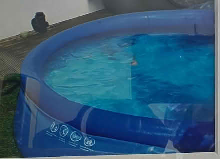 Photo of free Intex 6ft diameter swimming pool. With inflatable top part. (Plumstead SE18) #1