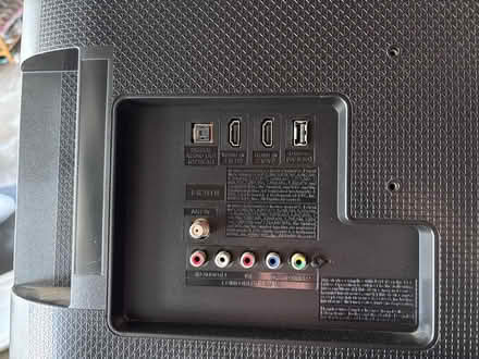 Photo of free Monitor / TV 22inch Samsung (Fremont) #2