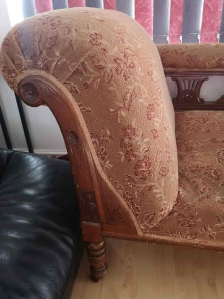 Photo of free Antique Victorian chaise lounge (Hayes) #2