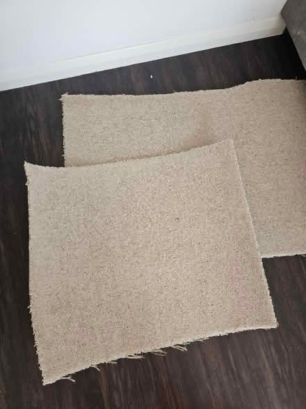 Photo of free Wool carpet off cuts (W5) #2