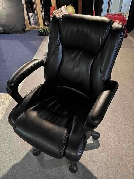 Photo of free Desk chair (Reedy Meadow Rd in Groton) #1