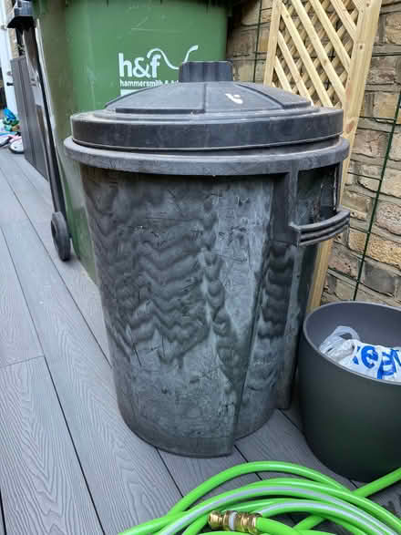 Photo of free Dustbin (Fulham Palace Rd W6) #1