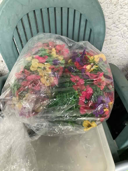 Photo of free 2 bunches artificial flowers (Petworth/ Park View) #1
