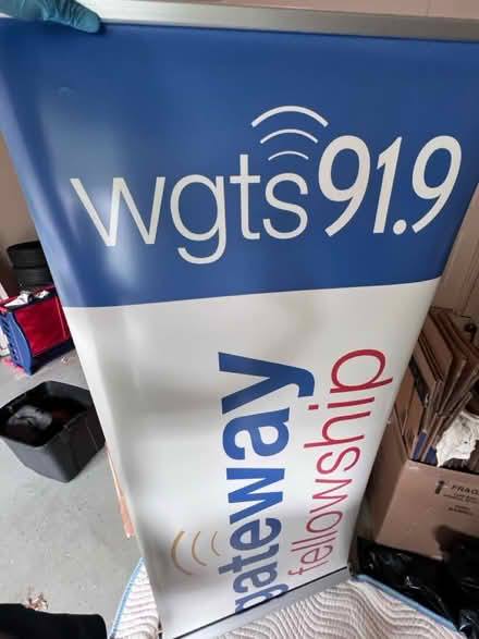 Photo of free WGTS Retractable Banner Stands (Laurel) #4