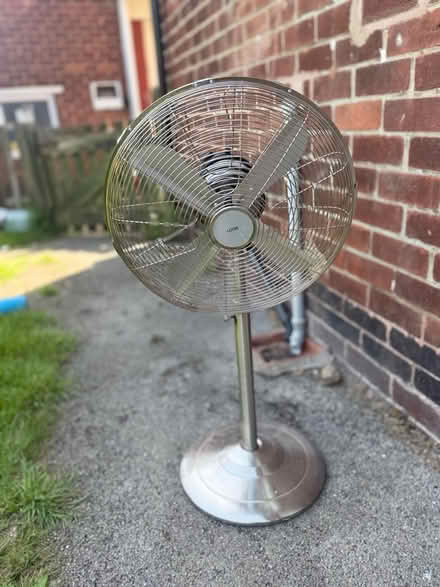 Photo of free Electric fan (Hackenthorpe S12) #1