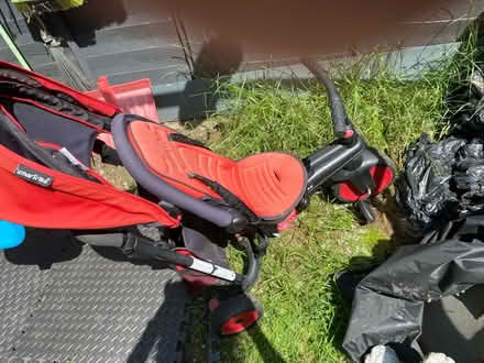 Photo of free Red used (Newport Pagnell MK16) #1