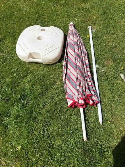 Photo of free Garden parasol and base (Longbarn WA2) #1