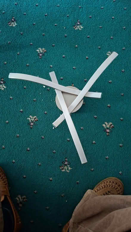 Photo of free Small ceiling light (Hillingdon UB10) #1