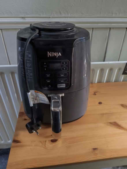 Photo of free Air Fryer (Highfield S2) #2