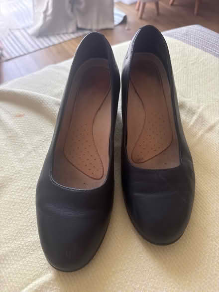 Photo of free Clarks black pump shoes size 5 (Isleworth, TW7) #1