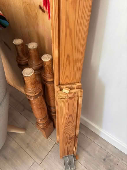 Photo of free Pine dining table, easy fix for diy expert (Tilehurst RG31) #2