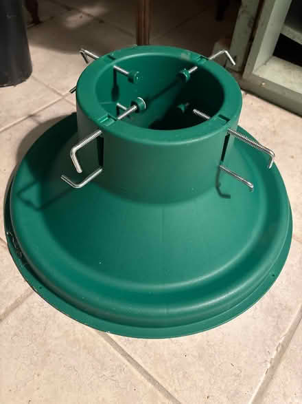 Photo of free Christmas tree stand and skirt (Croton-on-Hudson) #1