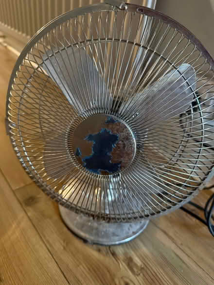 Photo of free Chrome desk fan (Central Watford WD17) #1