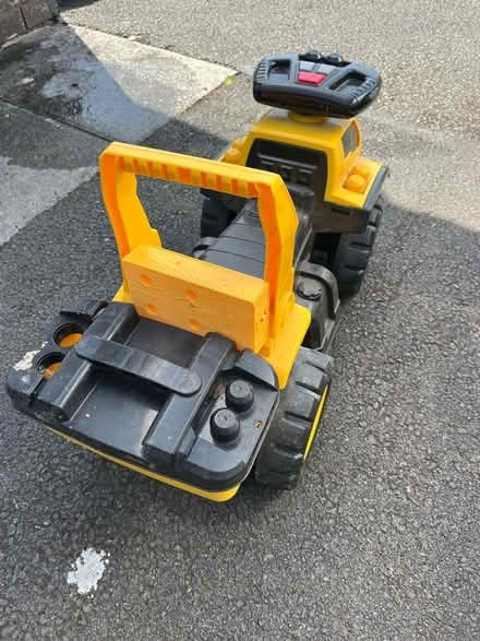 Photo of free CAT push along, ride on toy. (Llandrindod LD1) #3