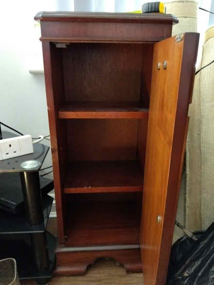 Photo of free Small cabinet - 83 x 37 x 27 cm (Tilehurst, Reading) #2