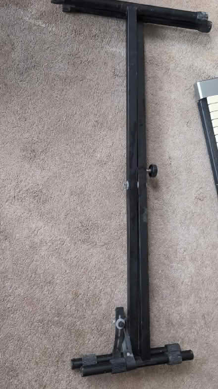 Photo of free Keyboard with stand BUT WITHOUT LEAD (Woodseats S8) #2