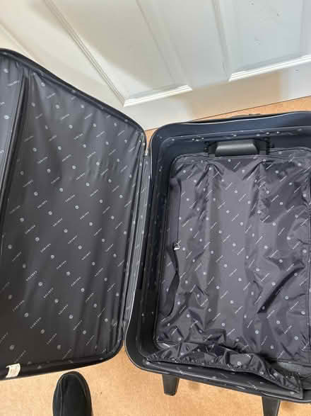 Photo of free Hold suitcase (KT13) #2