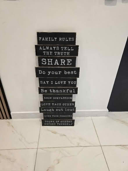 Photo of free FAMILY RULES display board (Slough SL2) #1