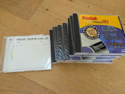 Photo of free CD-R Recordable Discs x12 (University Area RG6) #1