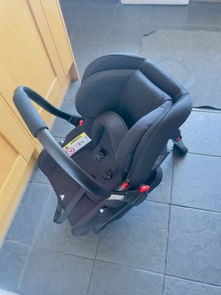Photo of free Baby car chair (Liverpool Oldswan axis) #3