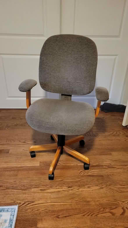 Photo of free Office chair (Ypsilanti) #1