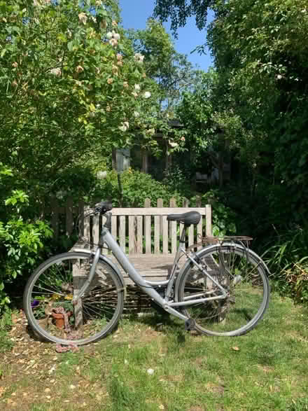 Photo of free Women’s bike (Oxford OX2) #2