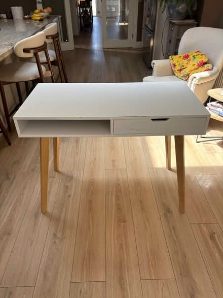 Photo of free Desk (Dalkey) #2