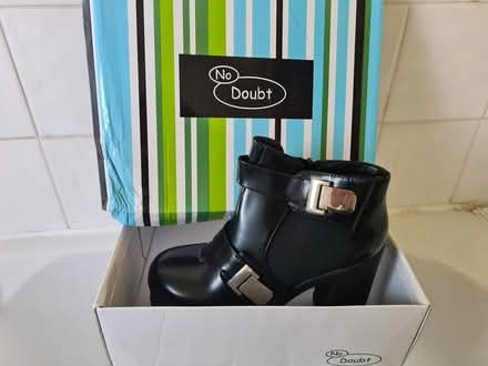 Photo of free New Shoes/boots size 6 (Shiregreen/Ecclesfield S5) #3