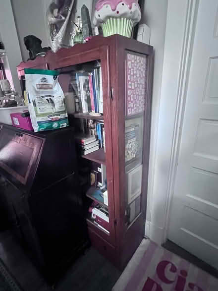 Photo of free Furniture-pickup (tonight!) (North Everett: 19th & Broadway) #2