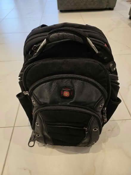 Photo of free Swiss-gear laptop bag (Slough SL2) #1