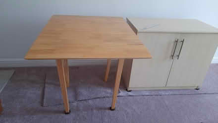 Photo of free Extendable dining table or desk (Byfleet KT14) #1