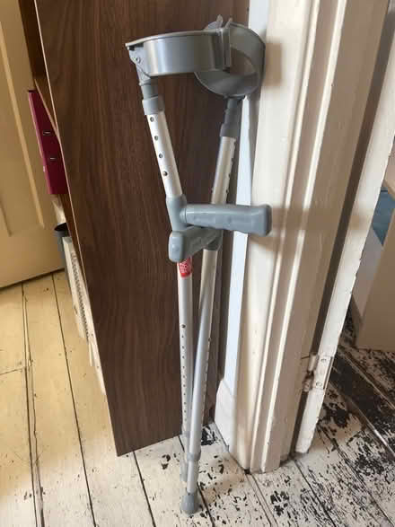 Photo of free Child crutches (Crouch End N8) #1