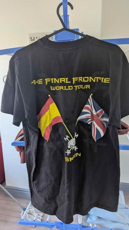 Photo of free T shirt #3 (SE25 4HT) #2