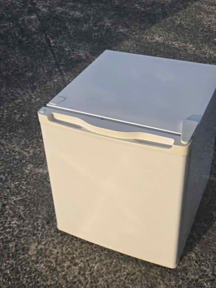 Photo of free Mini fridge (Carryduff BT27) #1