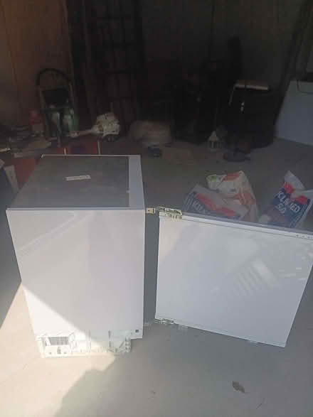 Photo of free Fridge for built in kitchen unit (Lingen SY7) #4