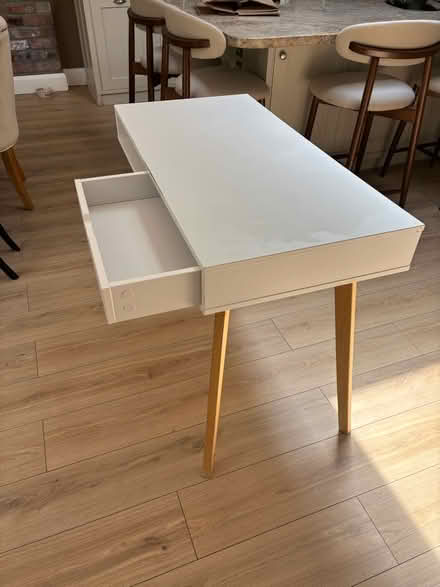 Photo of free Desk (Dalkey) #3