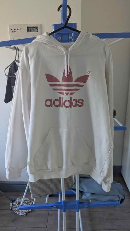 Photo of free White hoodie (SE25 4HT) #1