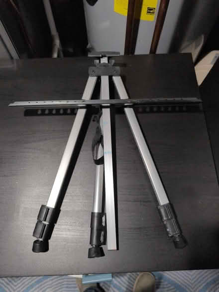 Photo of free Easel (Brentwood) #2