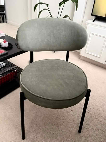 Photo of free 2 x chairs (Sw11 2Ae) #1