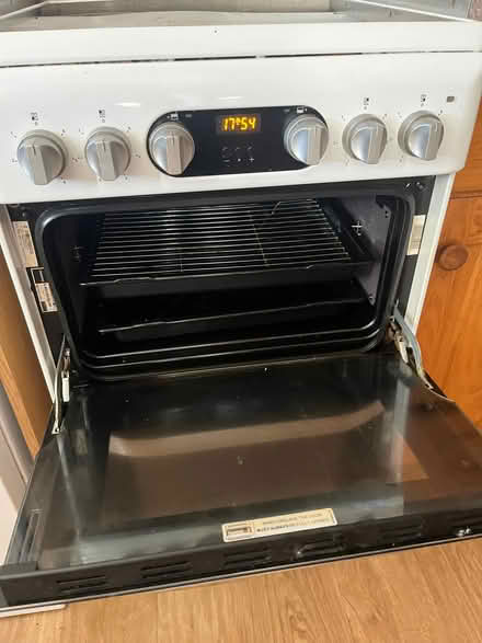 Photo of free Electric cooker Electrolux (Epping CM16) #3