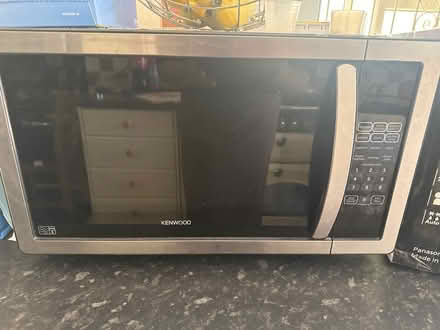 Photo of free Kenwood microwave (Croydon) #1