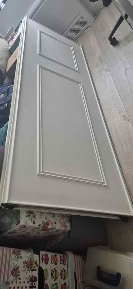 Photo of free Sliding doors and tracks (Tunbridge wells) #2