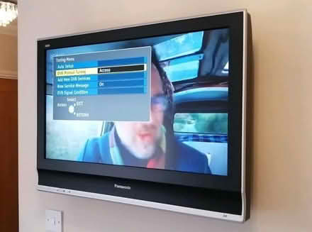 Photo of free Panasonic Viera 32" TV (Isle of Dogs E14) #3