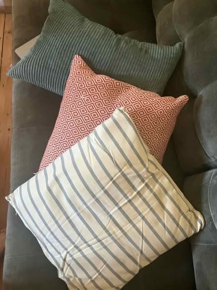 Photo of free Collection of cushions (E10) #1