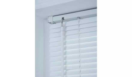 Photo of free White Venetian Blind 170cm x 160cm (Putney SW15) #2