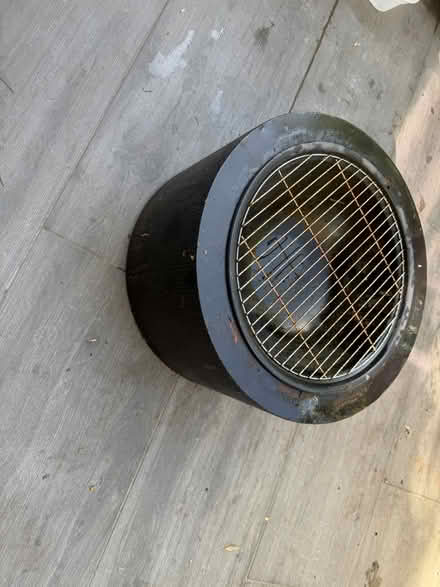 Photo of free Small fire pit/ BBQ (SE11) #1