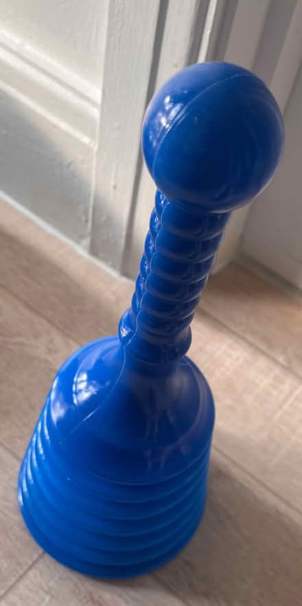 Photo of free Blue Airpush Sink Plunger for Kitchen & Bathroom Drains (Beaconsfield HP9) #1