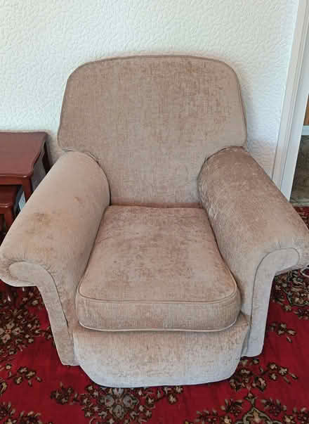 Photo of free 3-piece suite & footstool (Starling M26) #3