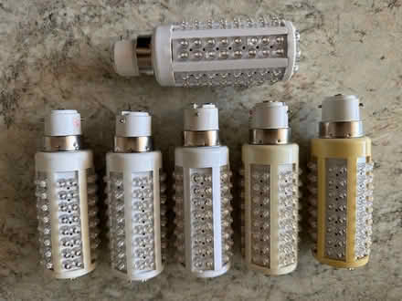 Photo of free Mains LED Corn type bulbs approx 4W (Welling DA16) #1