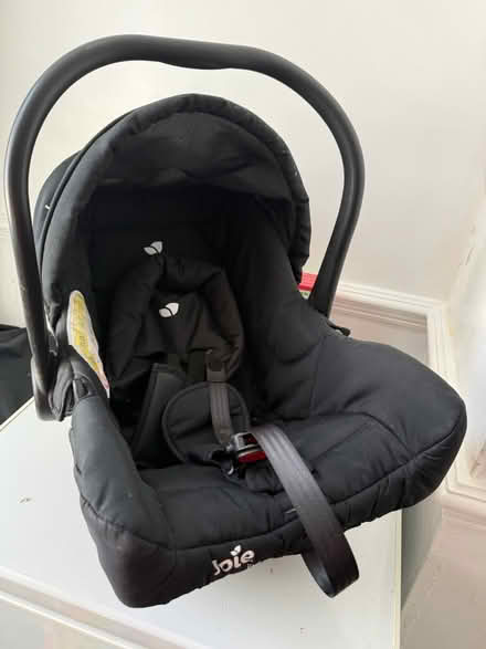 Photo of free Baby car seat (M35 0BF) #1
